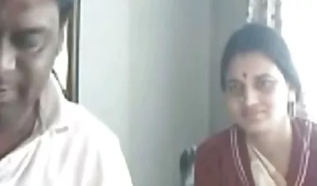 મુંબઇ 18 વર્ષ ની ઉંમર કિશોર કે Ruska porn કિશોરી દ્વારા Fucked એક સફેદ સંવર્ધન
