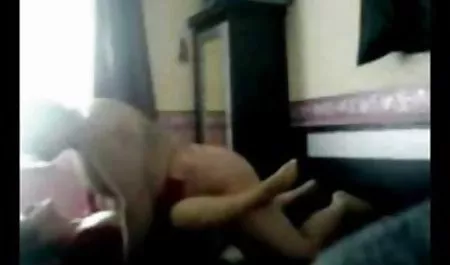 તે તેના ગર્દભ નહીં Slapped રહ્યો છે, જ્યારે વાહિયાત ભારતીય પોર્ન ચેટ
