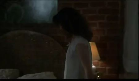 મોટા બોબલા ઘરે બનાવેલું સમૂહ porn વેશ્યા દ્વારા fucked એક મોટો લોડો punter